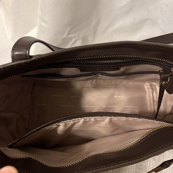 Michael Kors Whitney Signature Metallic Tote - Picture 5 of 10